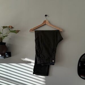 Abercrombie Khaki Green Loose/Athletic Fit Jeans Size 32x34